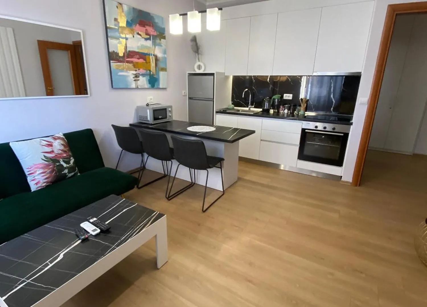 Signature Apartment 11 Tirana